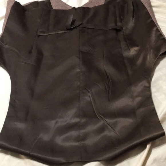 Vest - Picture 2 of 2